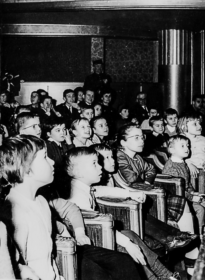 Les enfants très attentifs lors d'une séance Musigrains © Théâtre des Champs-Elysées